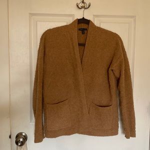 Gorgeous Eileen Fisher teddy cardigan in a beautiful camel color. Classic.